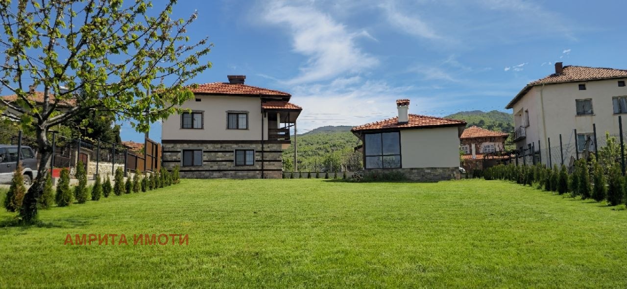 Продава КЪЩА, гр. Сандански, област Благоевград