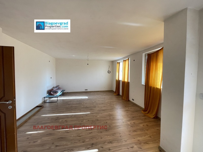 Продава 3-СТАЕН в град Благоевград, Широк център - 150 кв.м / 160 000 € » 312 932.80 лв., БЛАГОЕВГРАД ПРОПЕРТИС