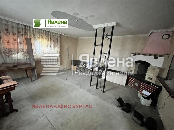 Продава КЪЩА, гр. Камено, област Бургас, снимка 2 - Къщи - 47454586