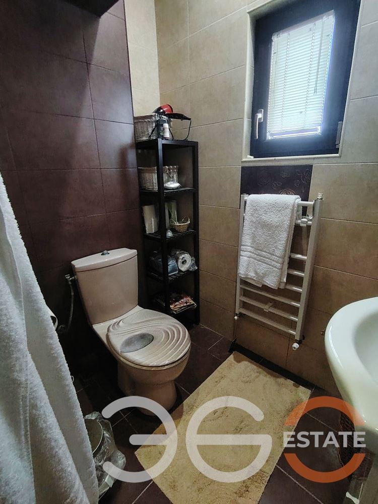 Продава КЪЩА, с. Яребична, област Варна, снимка 8 - Къщи - 53994114