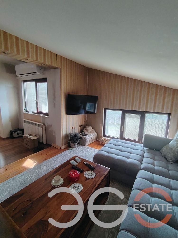 Продава КЪЩА, с. Яребична, област Варна, снимка 12 - Къщи - 53994114