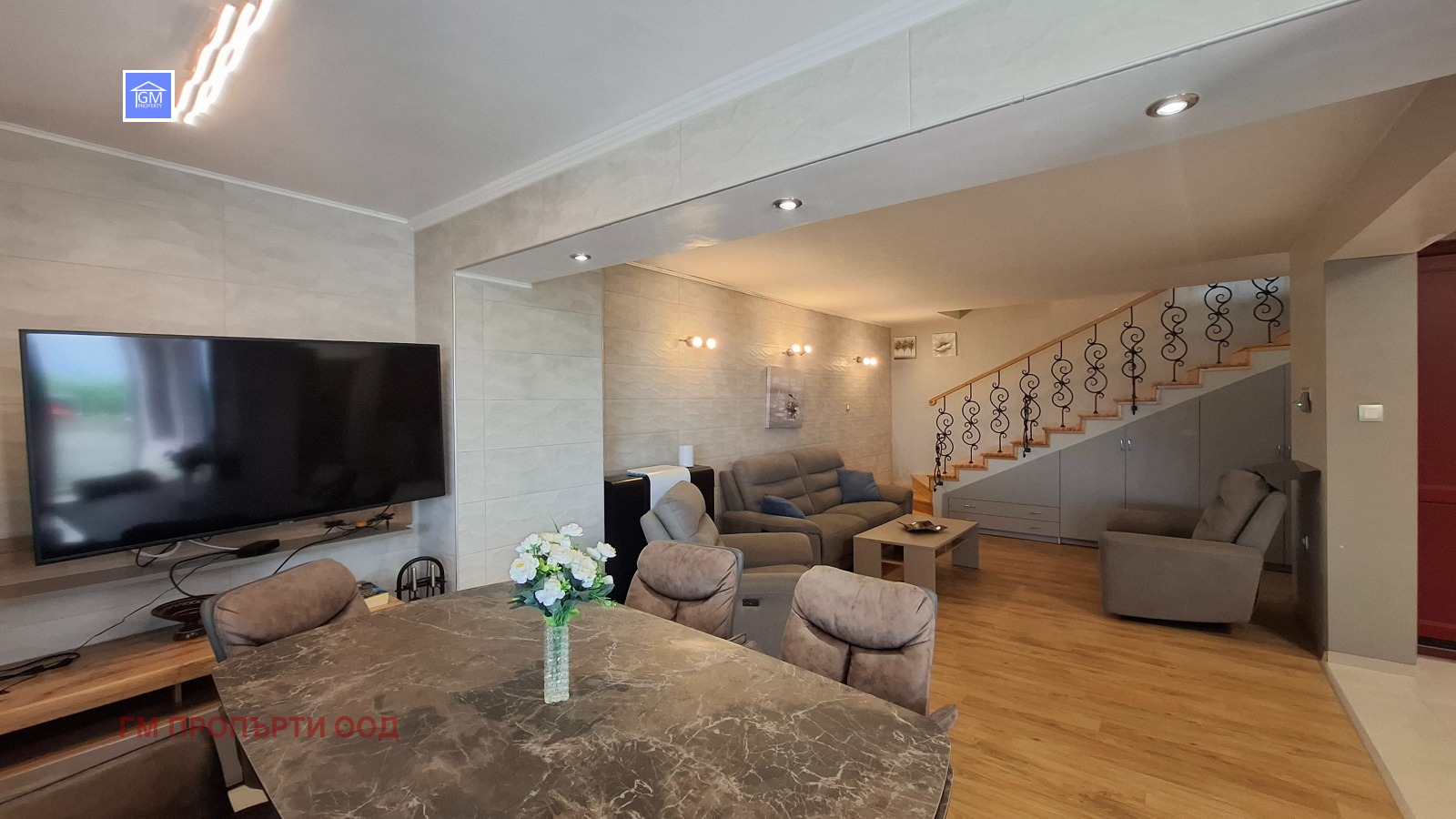 Продава КЪЩА, гр. Балчик, област Добрич, снимка 7 - Къщи - 51322595