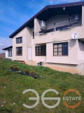 Продава КЪЩА, област Варна, с. Яребична • 284900 € / 557215.97 лв. • 76796873 1