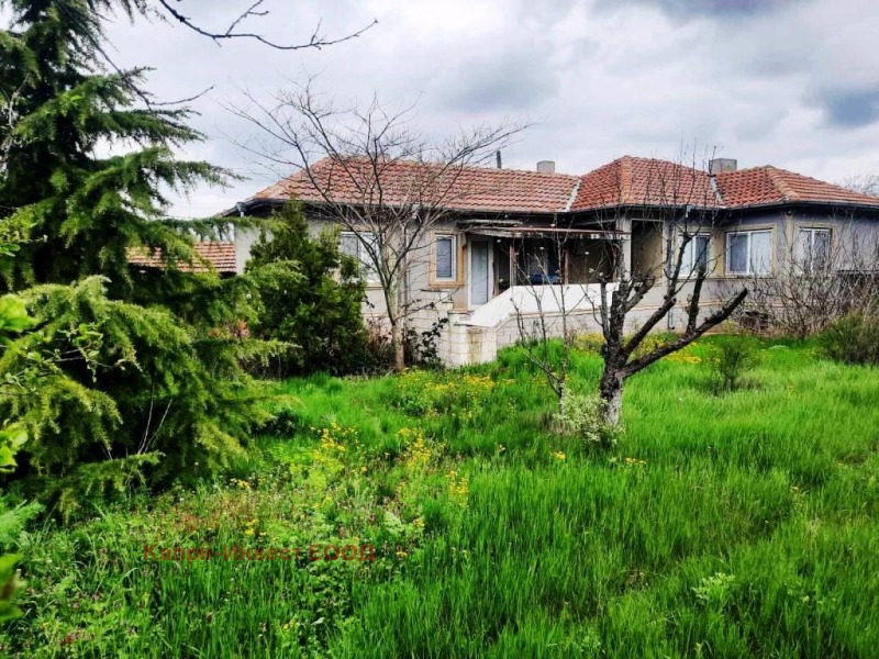 Продава КЪЩА в област Добрич, с. Иречек - 102 кв.м / 43 500 € » 85 078.61 лв., Капри-Инвест ЕООД
