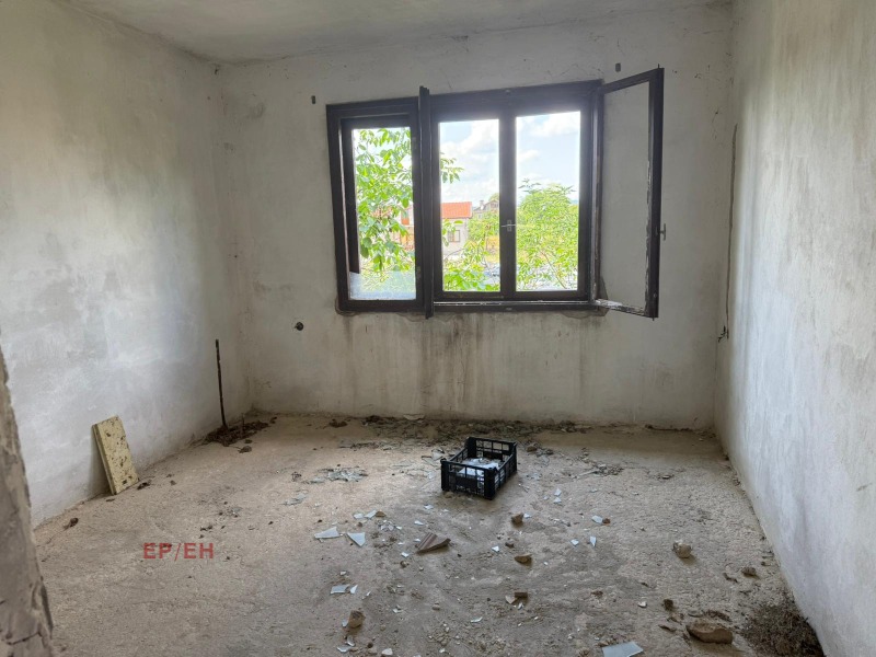 Продава  Къща област Шумен , с. Златна нива , 200 кв.м | 71229998 - изображение [7]