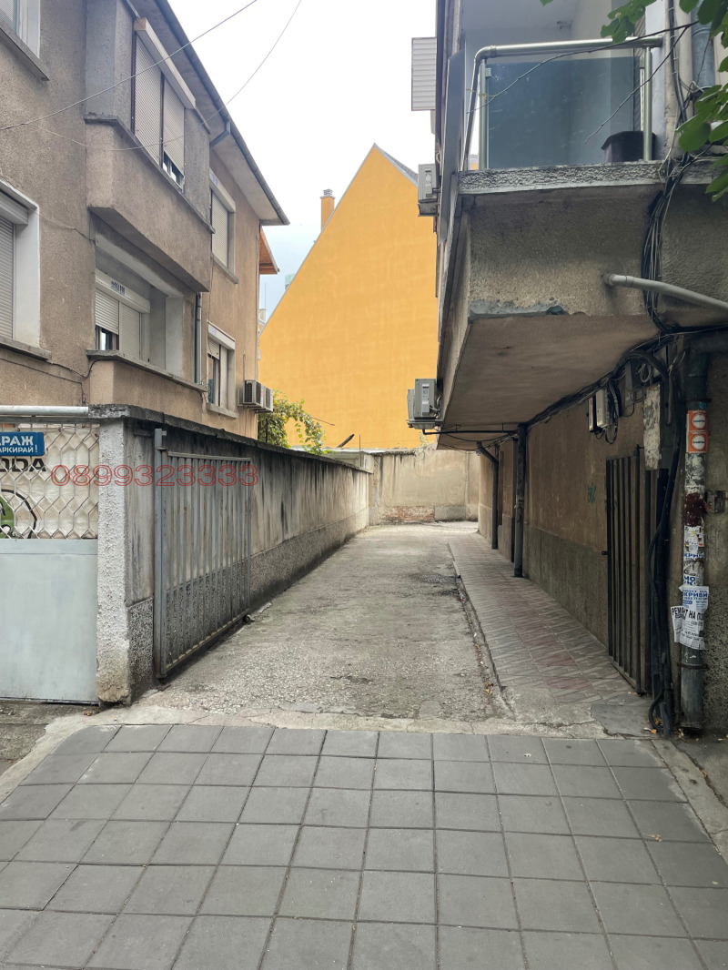 En venta  Cochera Plovdiv , Karshiyaka , 18 metros cuadrados | 61848710