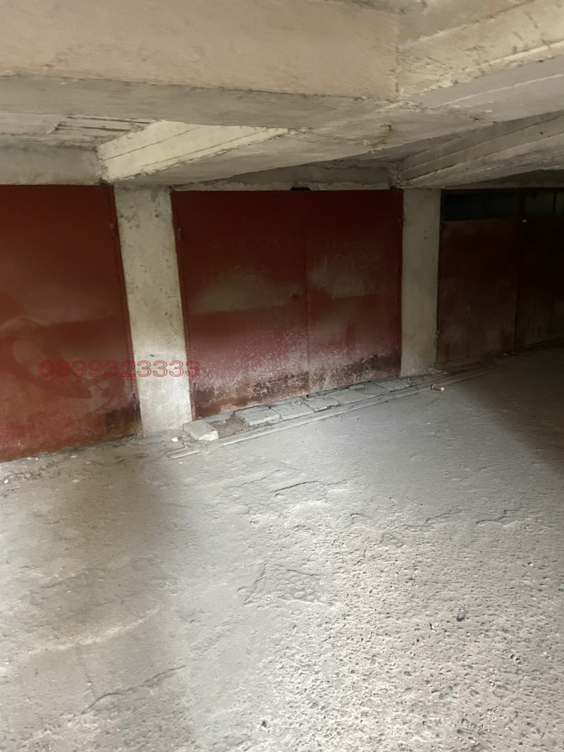 En venta  Cochera Plovdiv , Karshiyaka , 18 metros cuadrados | 61848710 - imagen [2]