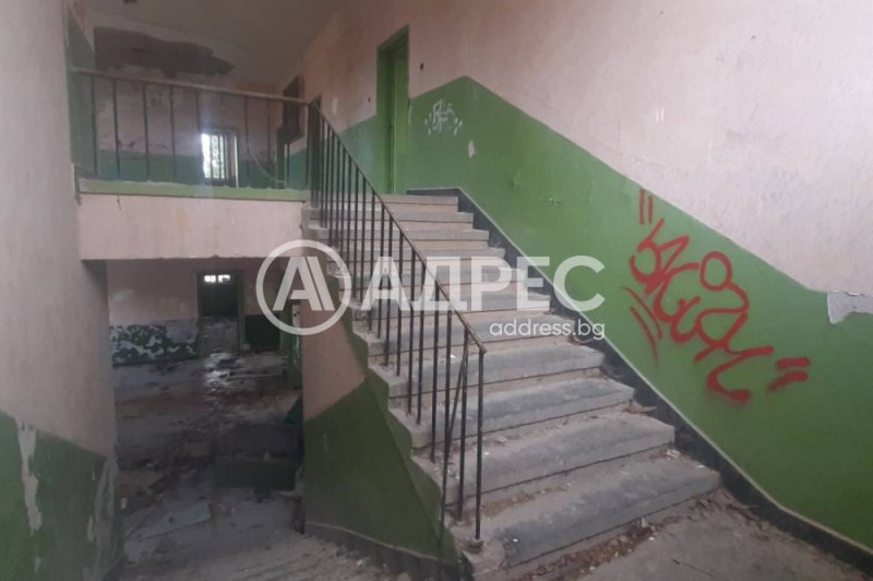 Продава ХОТЕЛ, с. Горни Окол, област София област, снимка 4 - Хотели - 51216292