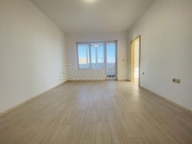 3 bedroom Grand Mol, Varna 1