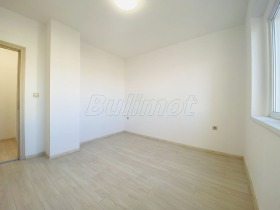 3 bedroom Grand Mol, Varna 12