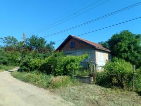 КЪЩА, 80 m2