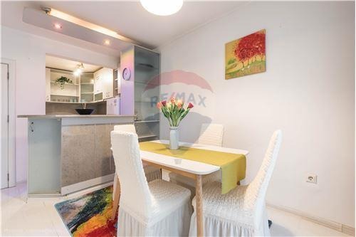 Na sprzedaż  2 sypialnie Warna , Czataldża , 90 mkw | 81963382 - obraz [5]