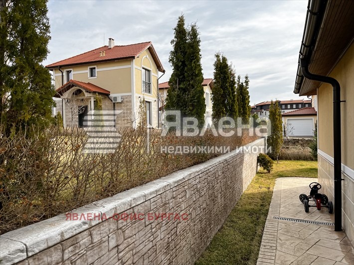 Продава КЪЩА, с. Кошарица, област Бургас, снимка 15 - Къщи - 44424517