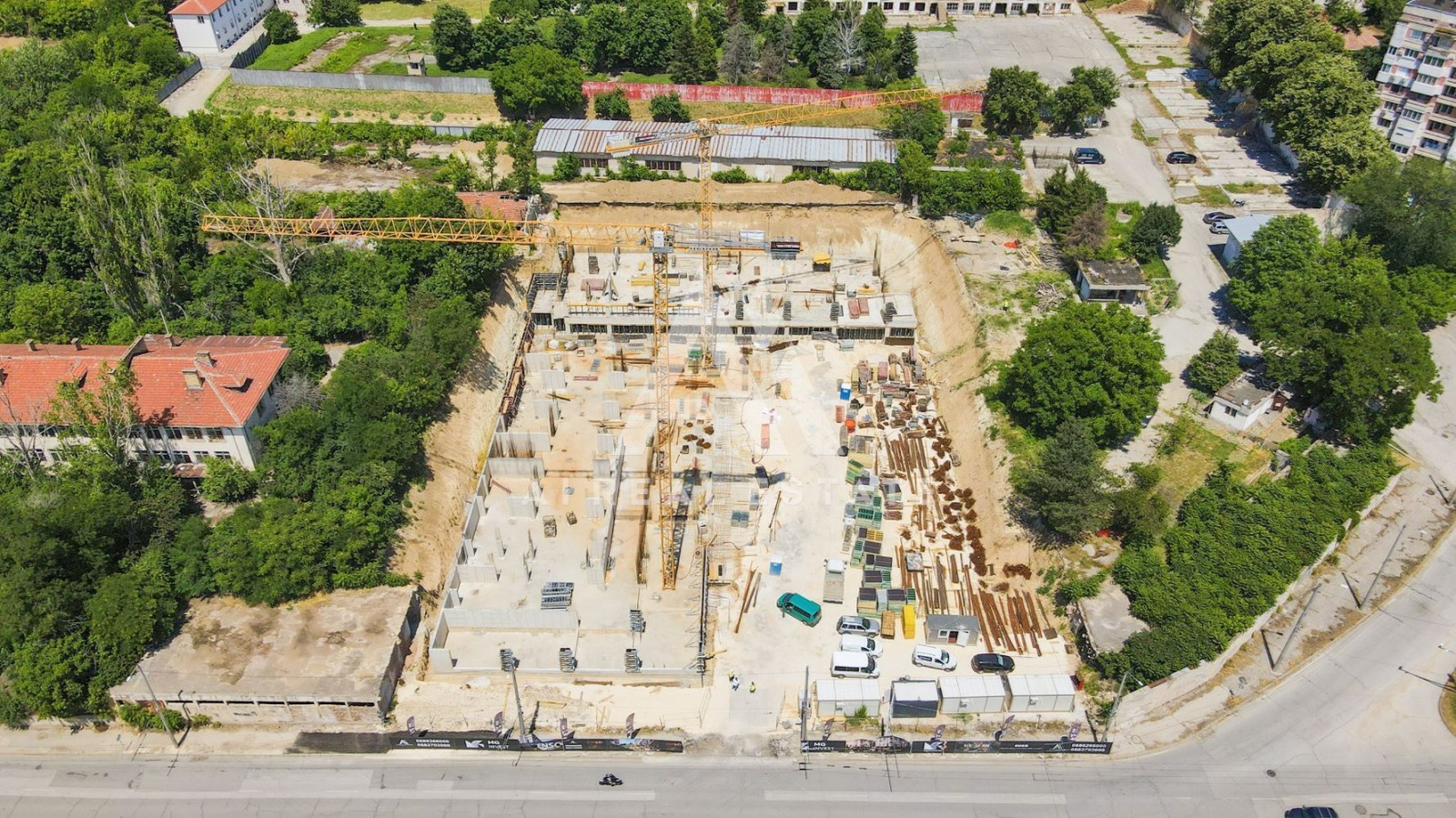 Продава 3-СТАЕН, гр. Плевен, Широк център, снимка 2 - Апартаменти - 51216248