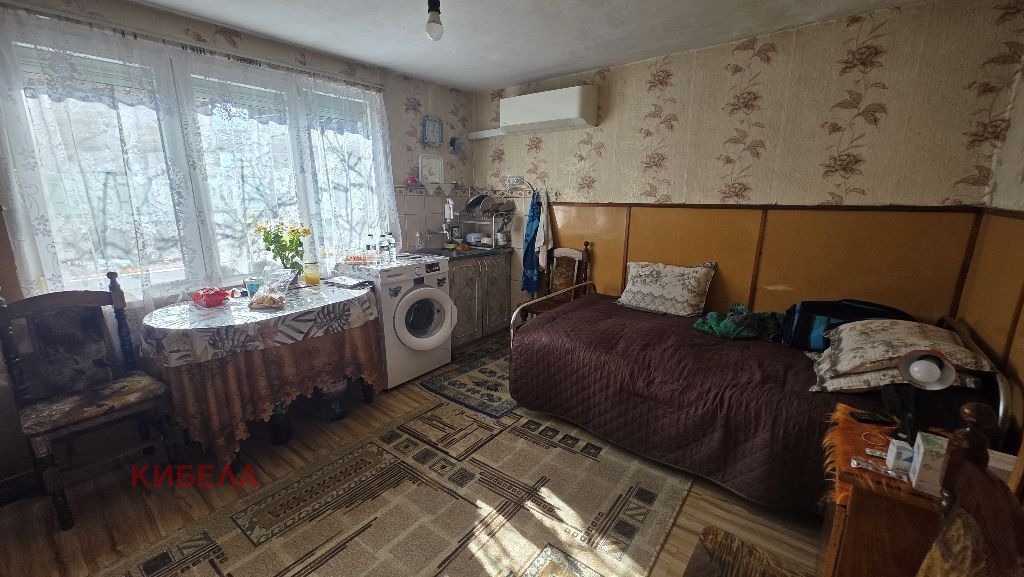 Продава КЪЩА, гр. Радомир, област Перник, снимка 10 - Къщи - 54131176