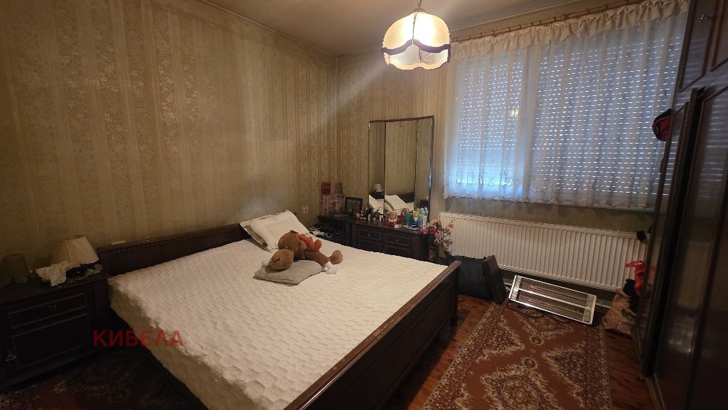 Продава КЪЩА, гр. Радомир, област Перник, снимка 9 - Къщи - 54131176