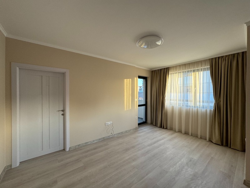 De vânzare  1 dormitor Târgoviște , Varoșa , 66 mp | 29018097 - imagine [2]