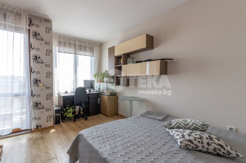 Продава  3-стаен град Варна , Зимно кино Тракия , 94 кв.м | 43094595 - изображение [2]