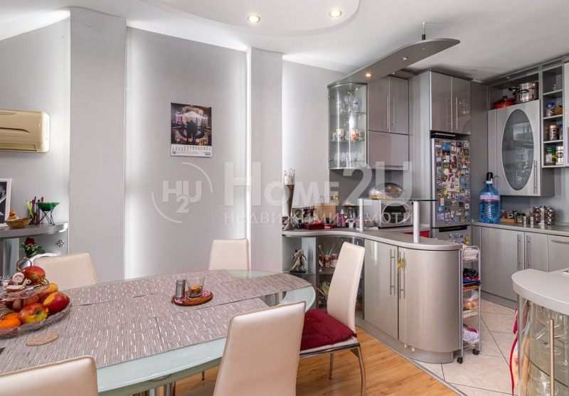 À venda  3 quartos Sofia , Liulin 8 , 141 m² | 64921414