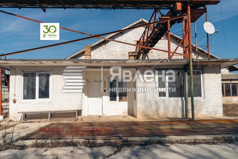 Продава СКЛАД, с. Градинарово, област Варна, снимка 3 - Складове - 55892654