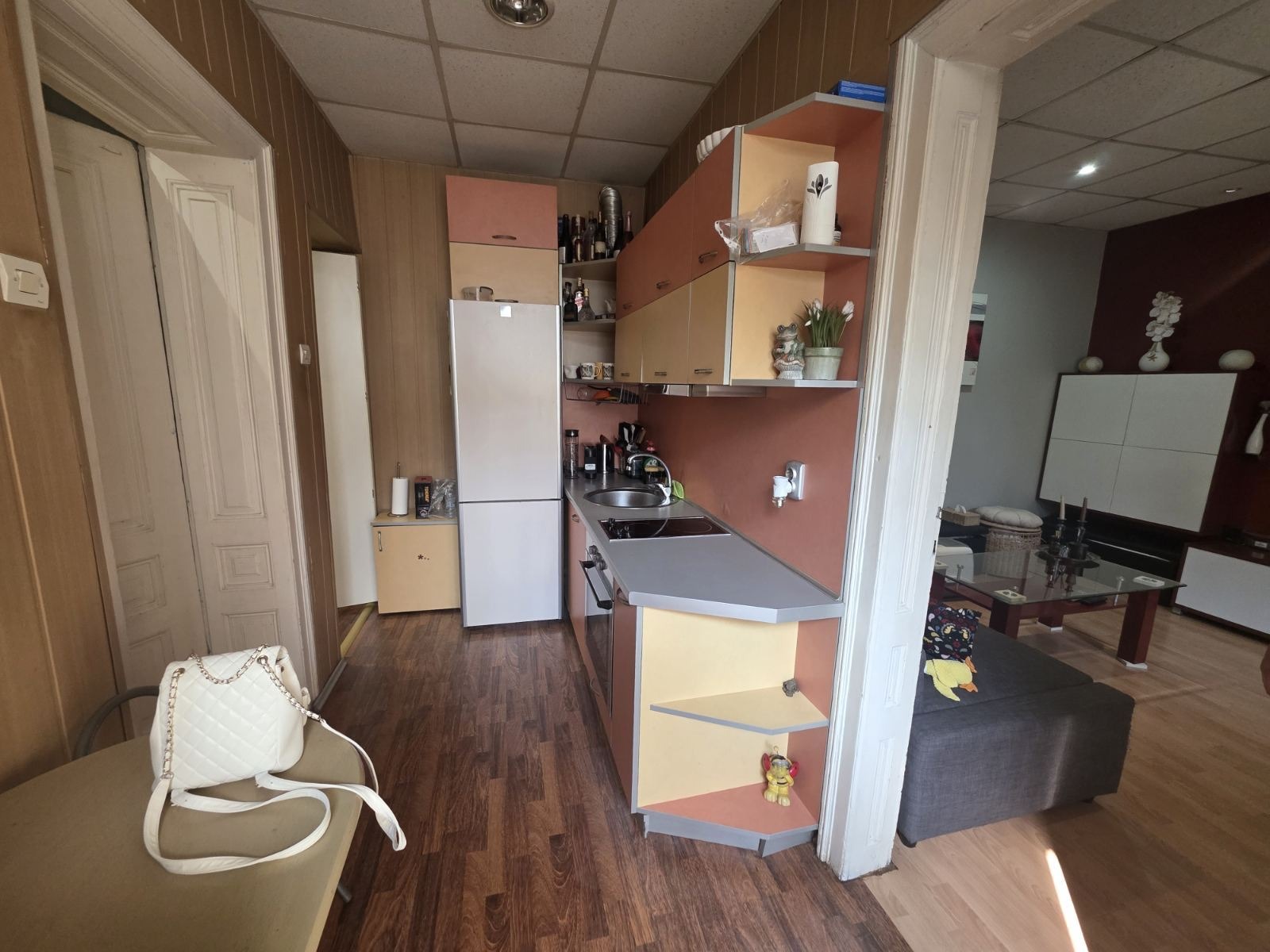 Продава КЪЩА, гр. София, Център, снимка 14 - Къщи - 56128601