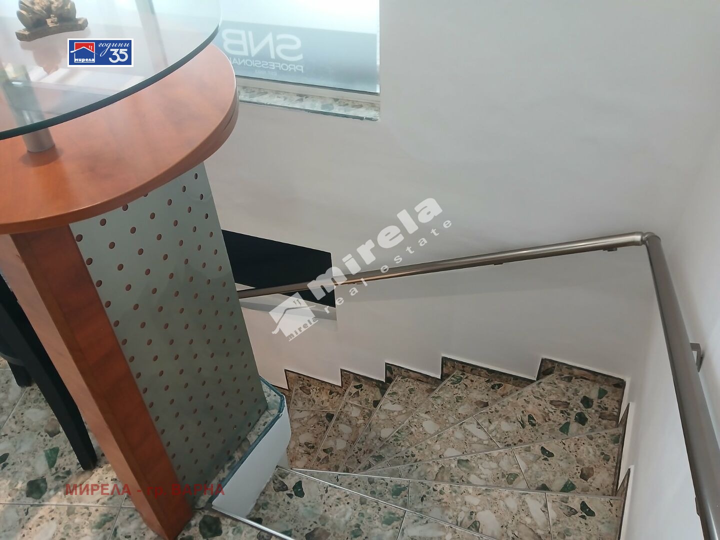 Продава МАГАЗИН, гр. Варна, Зимно кино Тракия, снимка 10 - Магазини - 54619267