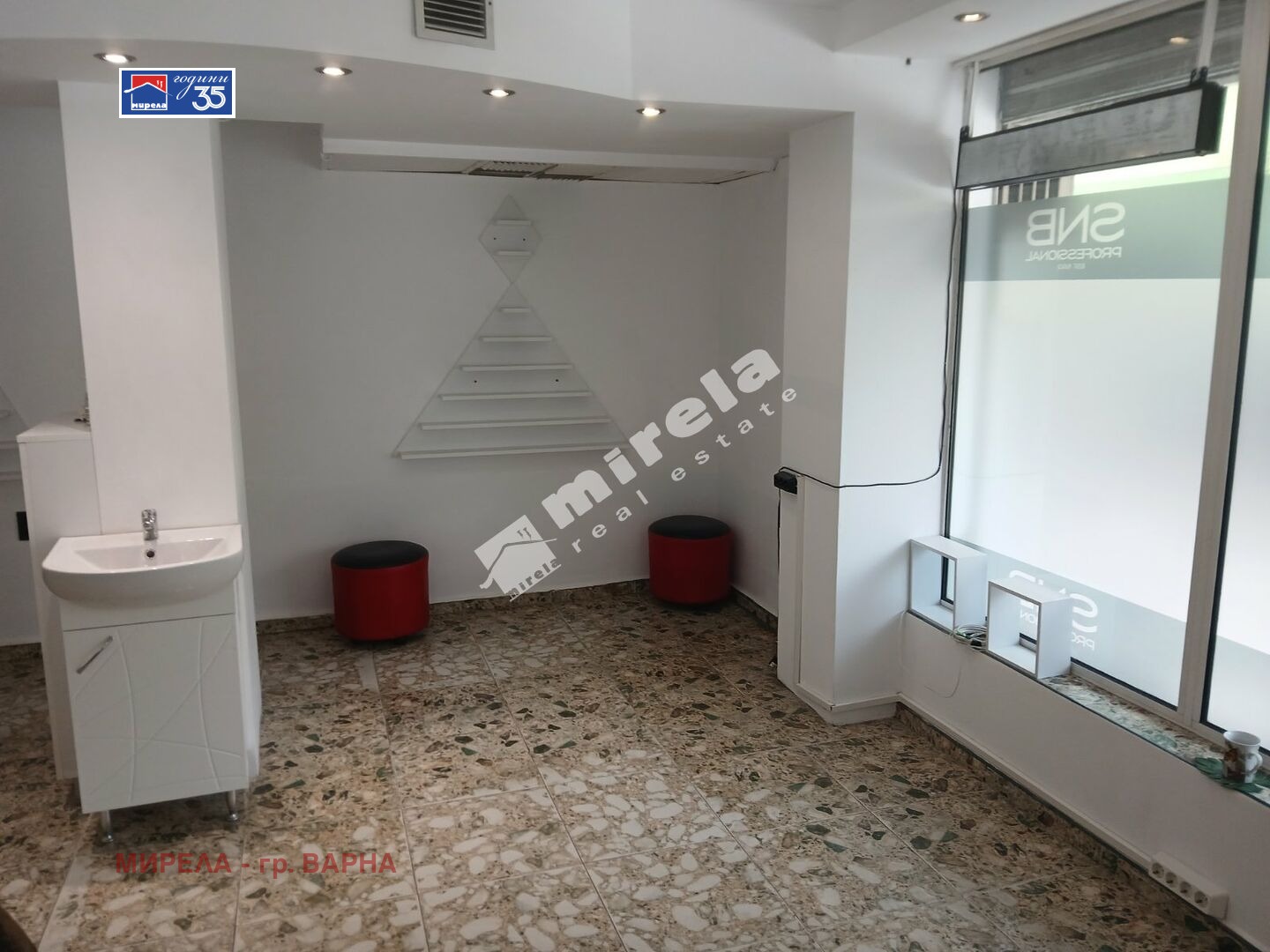 Продава МАГАЗИН, гр. Варна, Зимно кино Тракия, снимка 6 - Магазини - 54619267