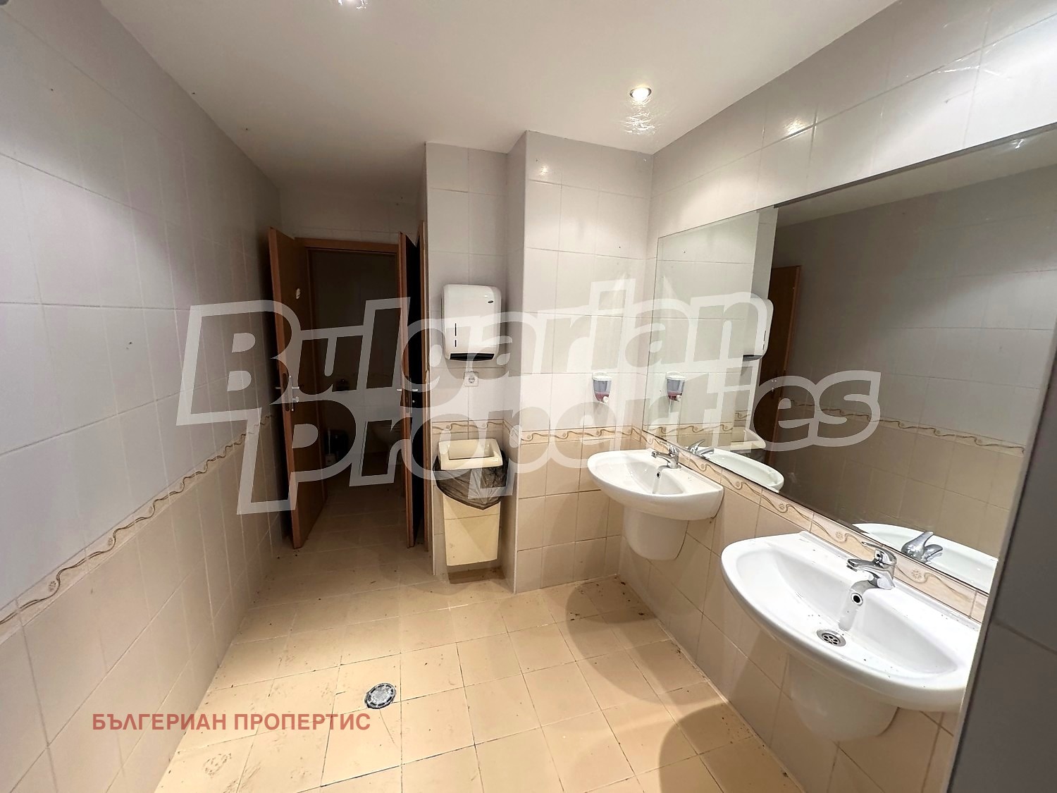 Продава ЗАВЕДЕНИЕ, гр. Каварна, област Добрич, снимка 4 - Заведения - 56109219