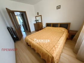 1 quarto k.k. Slantchev briag, região Burgas