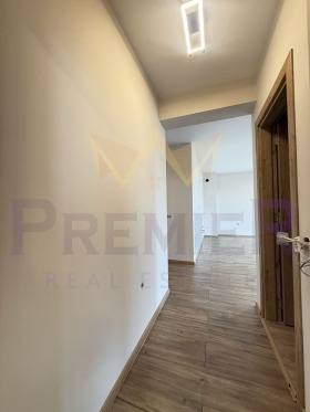 ����� ������� 3-�����,���� �����, �.�. ��.��. ���������� � �����