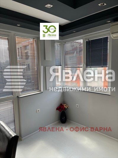 Продава 2-СТАЕН, гр. Варна, Център, снимка 6 - Aпартаменти - 49215259