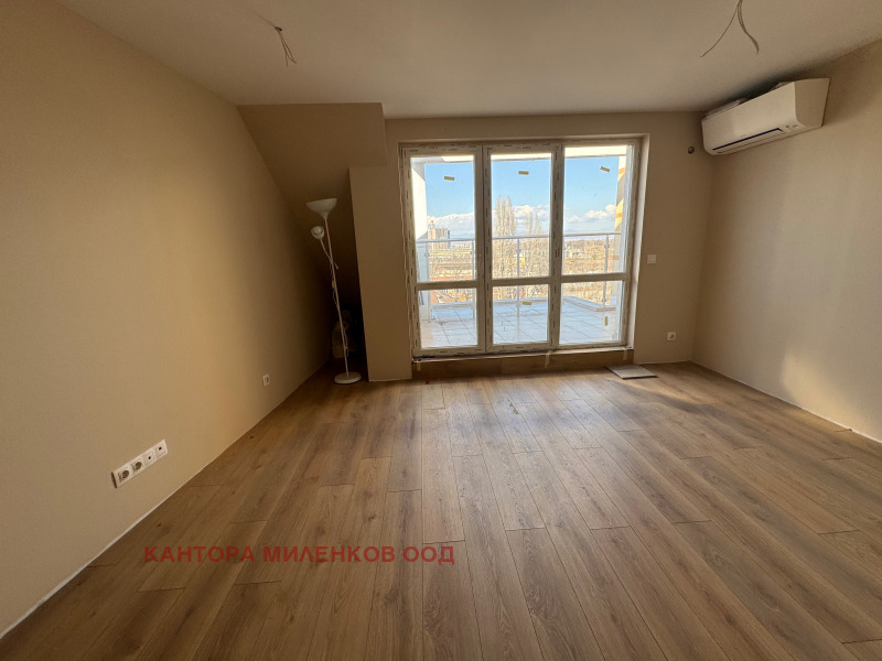 De vânzare  3 dormitoare Sofia , Banișora , 120 mp | 31356009 - imagine [3]