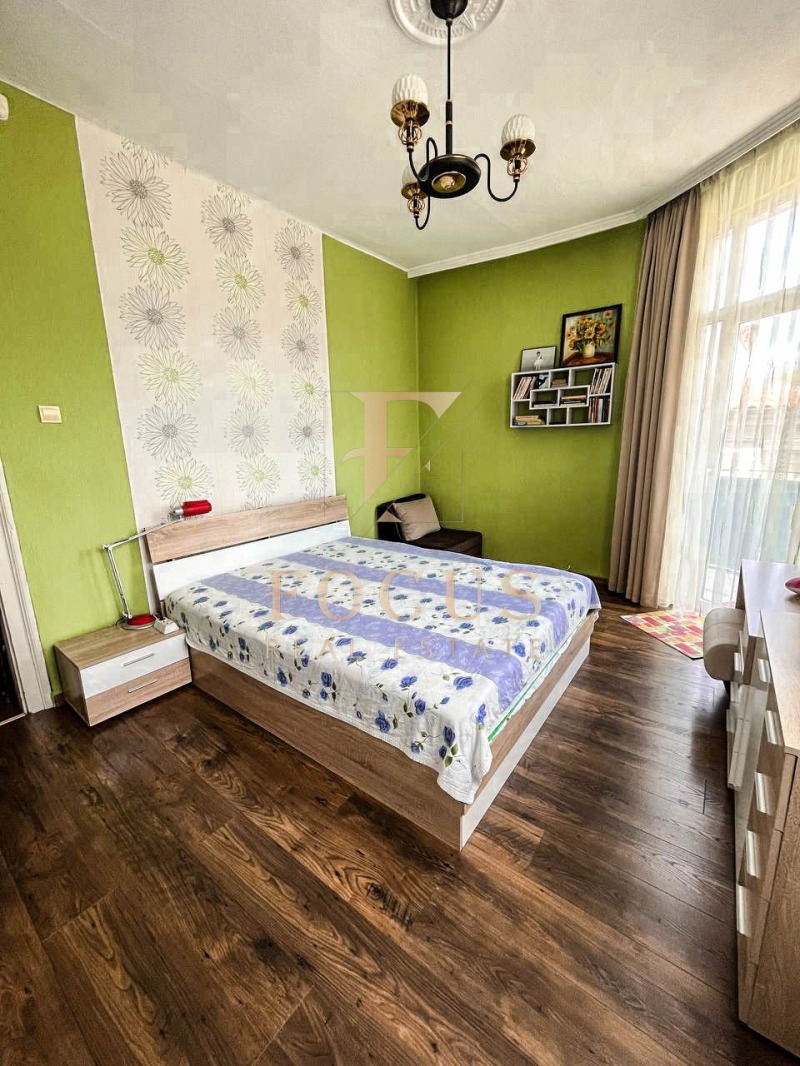 De vânzare  Etajul casei Plovdiv , Stariiat grad , 160 mp | 23116561 - imagine [5]