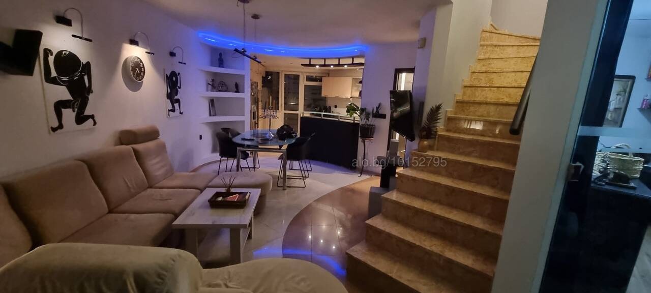 Продава МЕЗОНЕТ, гр. София, Изток