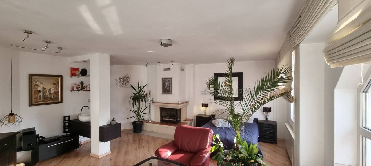 Продава МЕЗОНЕТ, гр. София, Изток, снимка 2 - Апартаменти - 55135692
