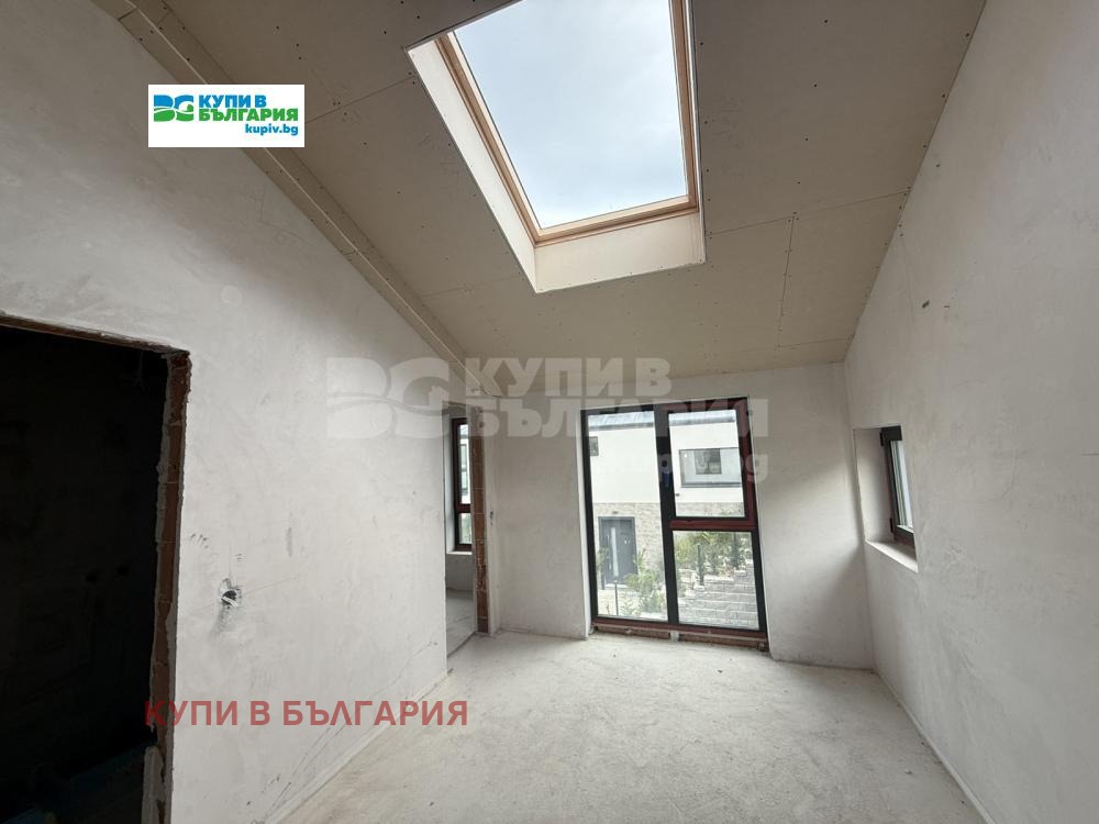Продава КЪЩА, гр. Варна, м-т Зеленика, снимка 12 - Къщи - 56432153