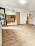 Продава 3-СТАЕН, гр. Варна, Централна поща, снимка 1