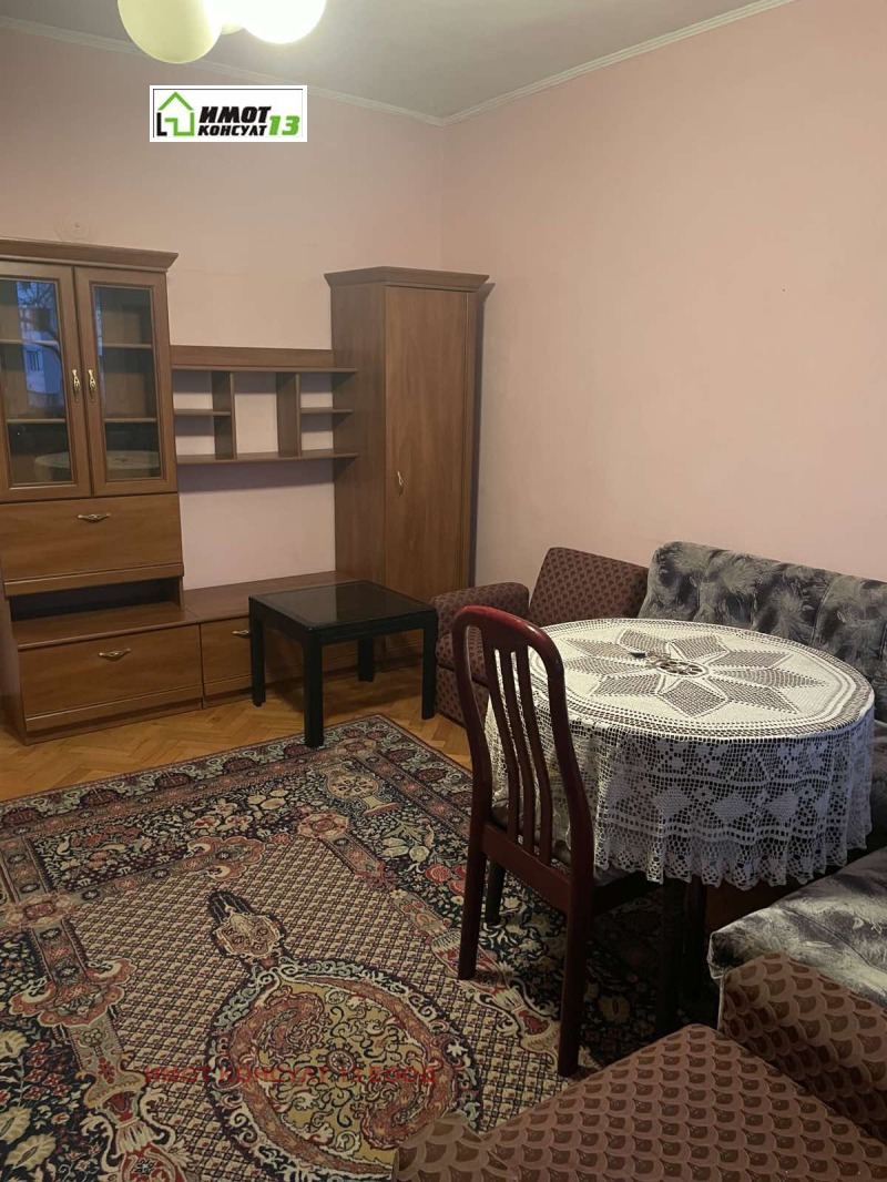 Продава 2-СТАЕН, гр. Плевен, Широк център