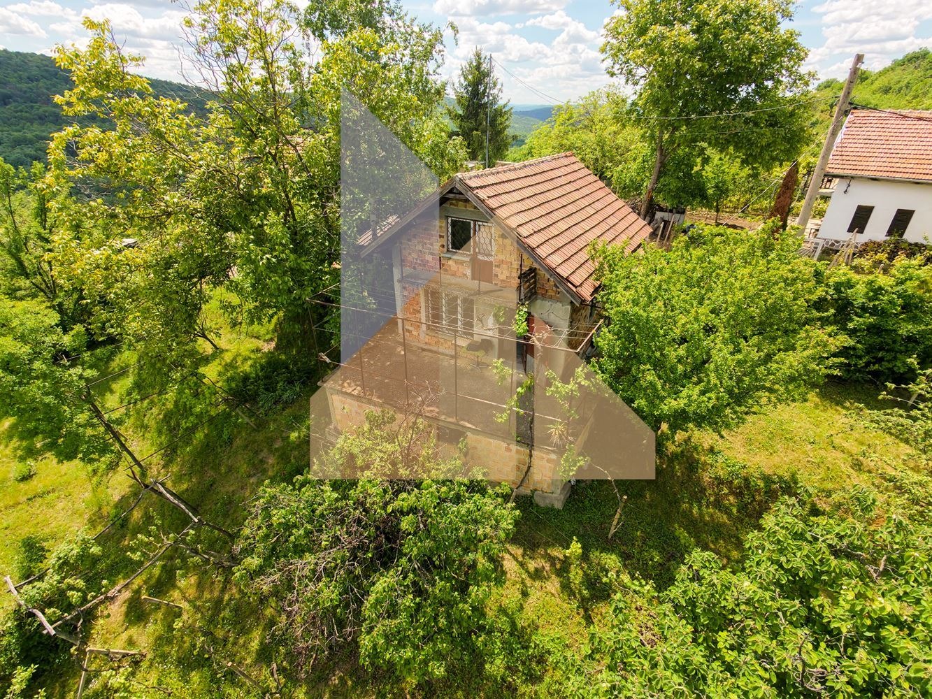 Продава КЪЩА, с. Малки чифлик, област Велико Търново, снимка 3 - Къщи - 54660006