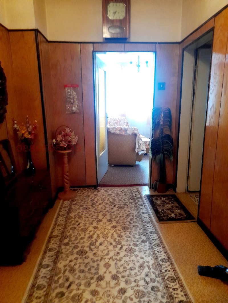 Продава 2-СТАЕН в област Ловеч, гр. Троян - 70 кв.м / 80 000 € » 156 466.40 лв.