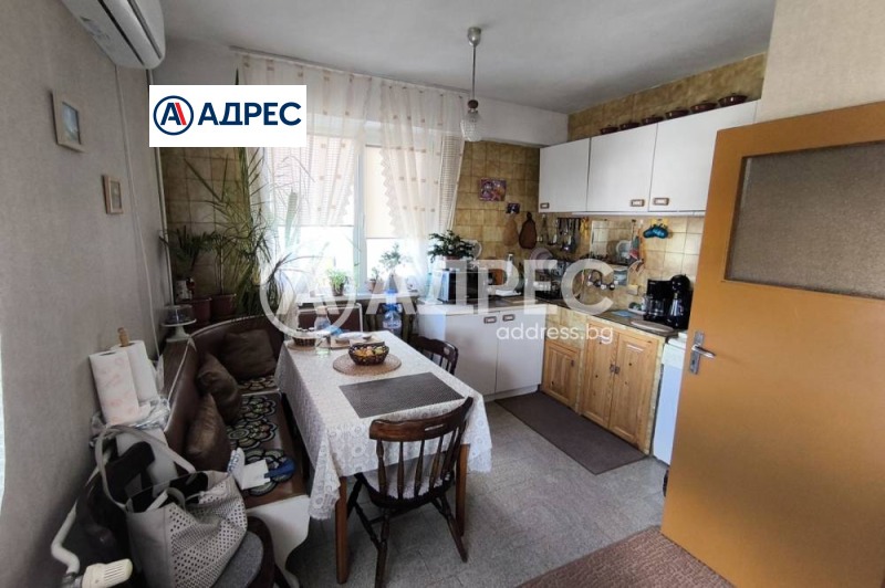 Продава  2-стаен град Разград , Център , 75 кв.м | 78667218 - изображение [2]