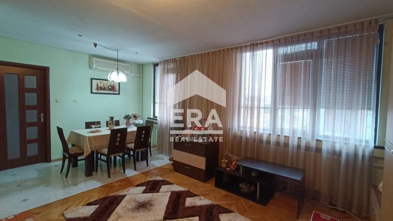 Продава  4-стаен град Разград , Освобождение , 96 кв.м | 47075900 - изображение [11]