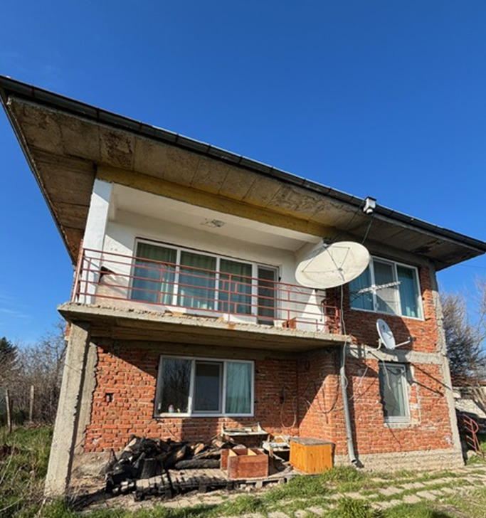 Продава КЪЩА, с. Голям чардак, област Пловдив