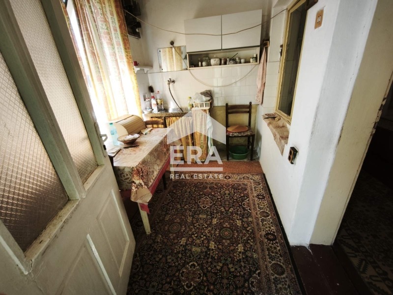 Продава КЪЩА, гр. Ямбол, Боровец, снимка 5 - Къщи - 56257136