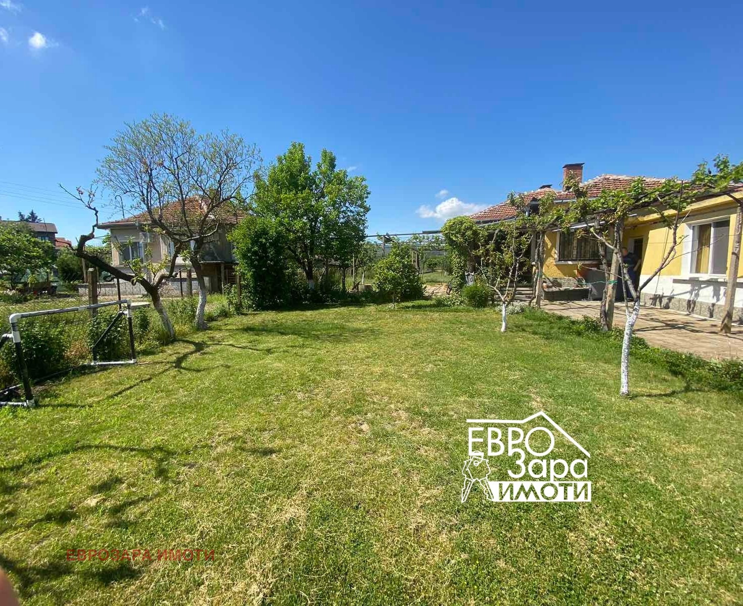 Продава КЪЩА, с. Ягода, област Стара Загора, снимка 2 - Къщи - 54685865