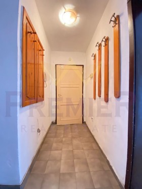 1 makuuhuone Zimno kino Trakija, Varna 7