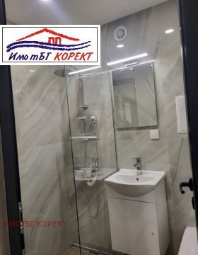 3-стаен град София, Дружба 1 8