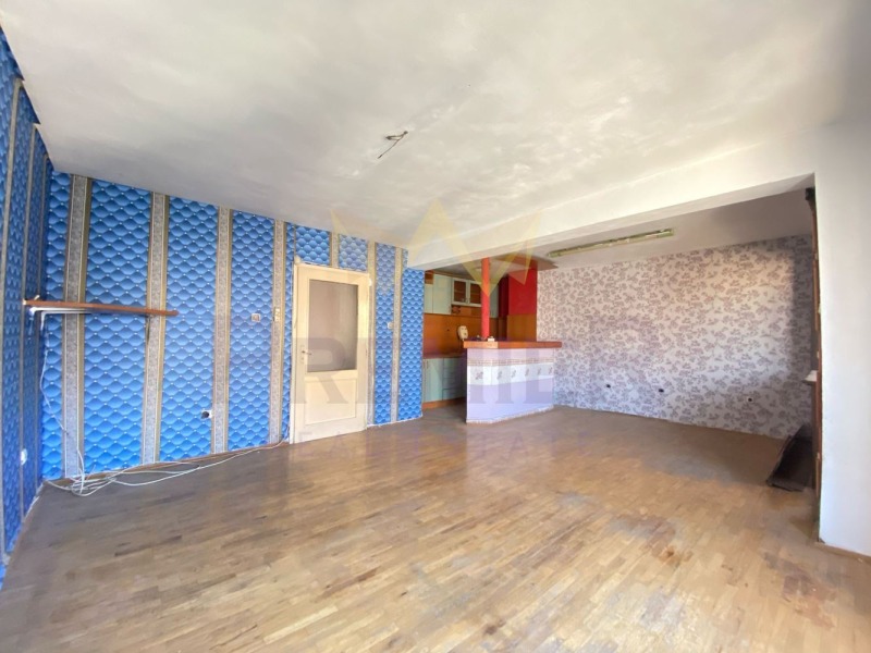 Продава  2-стаен, град Варна, Зимно кино Тракия •  125 900 EUR • ID 73213595 — holmes.bg - [1] 