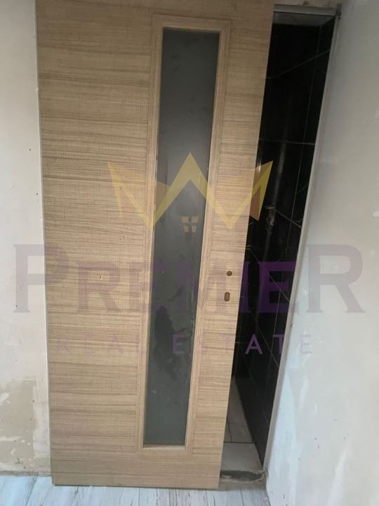 Продава АТЕЛИЕ, ТАВАН, гр. Варна, Колхозен пазар, снимка 2 - Апартаменти - 53495393