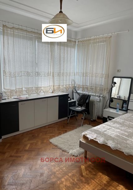 Продава ЕТАЖ ОТ КЪЩА, гр. Враца, Център, снимка 6 - Етаж от къща - 55278855